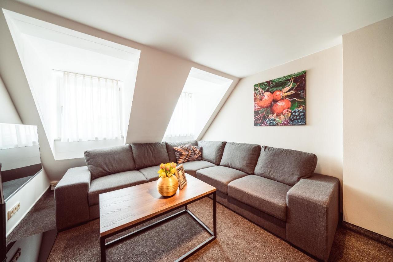 Familienapartment Am Neumarkt Lll Дрезден Экстерьер фото