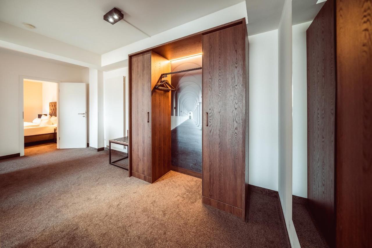 Familienapartment Am Neumarkt Lll Дрезден Экстерьер фото